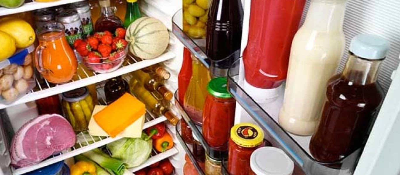 Πώς αποθηκεύουμε τα τρόφιμα εν μέσω καύσωνα – Προσοχή στις παγίδες που οδηγούν σε δηλητηρίαση!